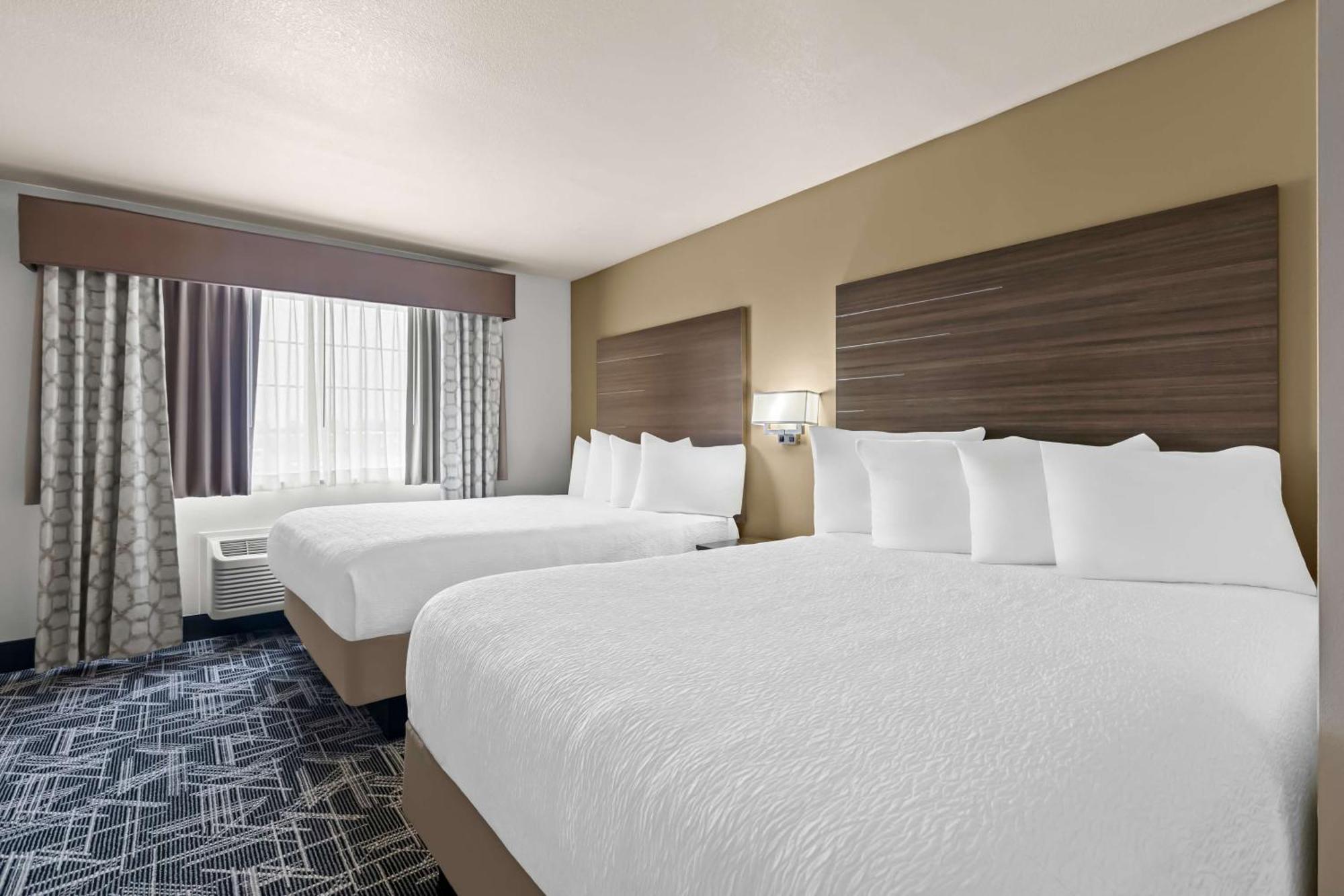 Best Western Plus Caldwell Inn & Suites Exterior photo